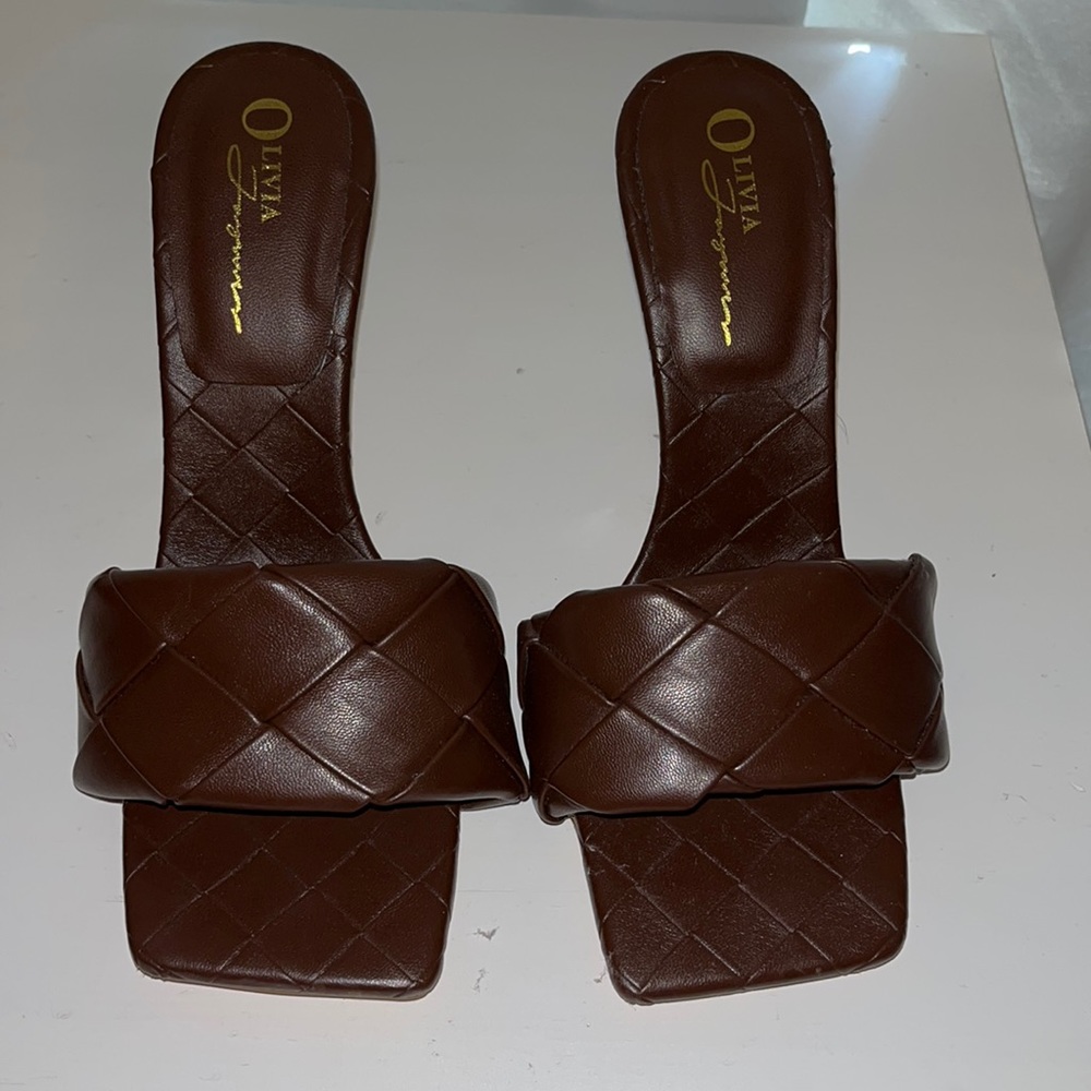 Women heels size 7